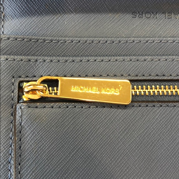 Michael Kors Wallet - Picture 3 of 4